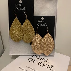 Set of 2 earrings from Boss Queen